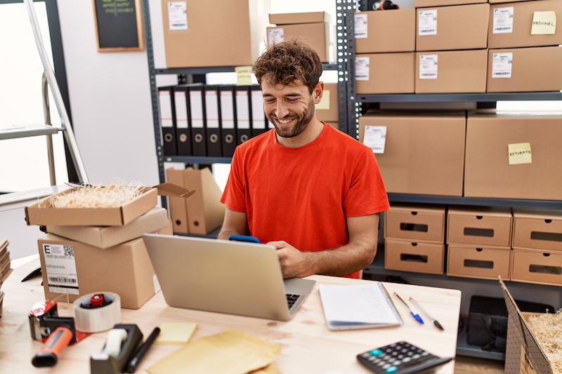 Über Sendify Paket mit 100 kg auf Palette versenden